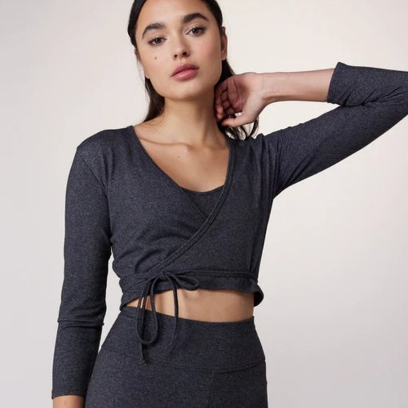 Live The Process Charcoal Crop Top - Picture 1 of 5